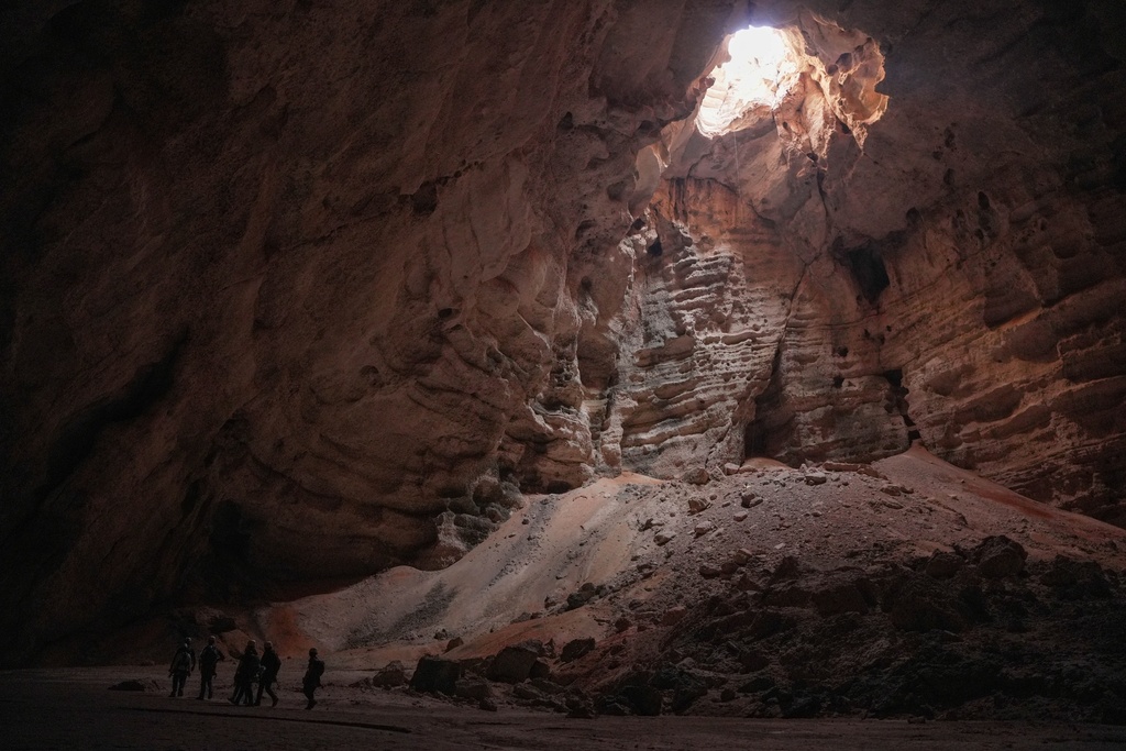 The Great Descent – Majlis Al Jinn